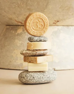 Natura Selection Bodycare & Beauty|Bodycare & Beauty^Jabón Om 100gr