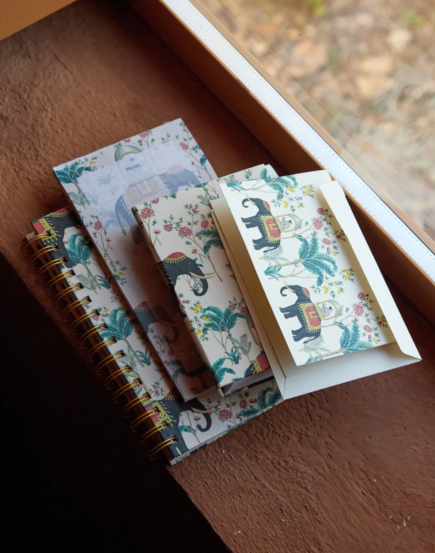 Natura Selection Papelería^Libreta Espiral Forrada Elephant