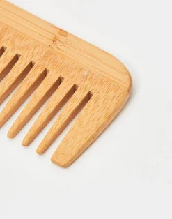 Natura Selection Bodycare & Beauty|Bodycare & Beauty^Peine Madera