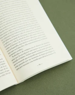 Natura Selection Libros^Vivir Nunca Falla